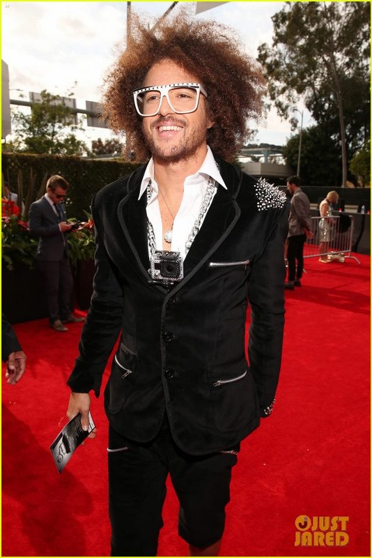 Stephan Gordy/ RED FOO Hosting the Grammy's Red Carpet : Men's Grooming by Nina Roxanne